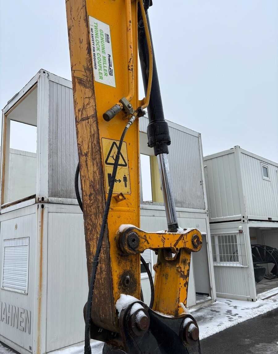 JCB145, Гусеничний екскаватор JCB 145 LC, JCB