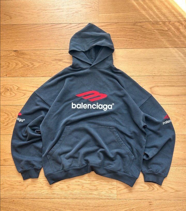 Balenciaga 3b hoodie icon