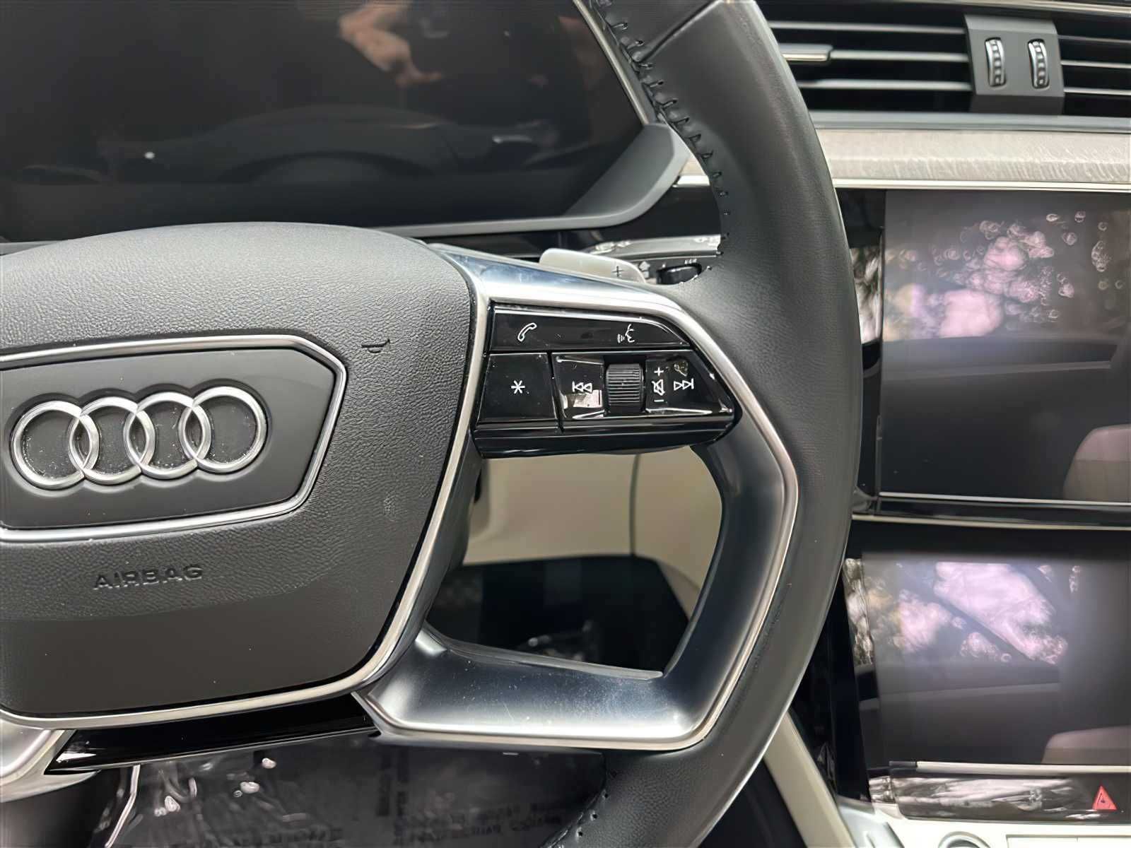 2021 Audi e-tron quattro Prestige
