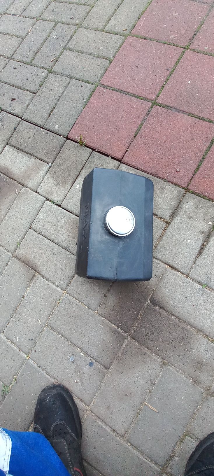 Zbiornik paliwa MAG z kranikiem nowy