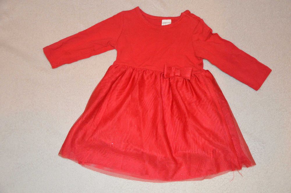 czerwona sukienka, może być na Święta
