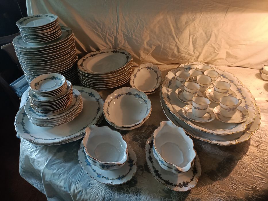 Stara porcelana , Racine Bavaria - zestaw obiadowy na kilkanaście osób