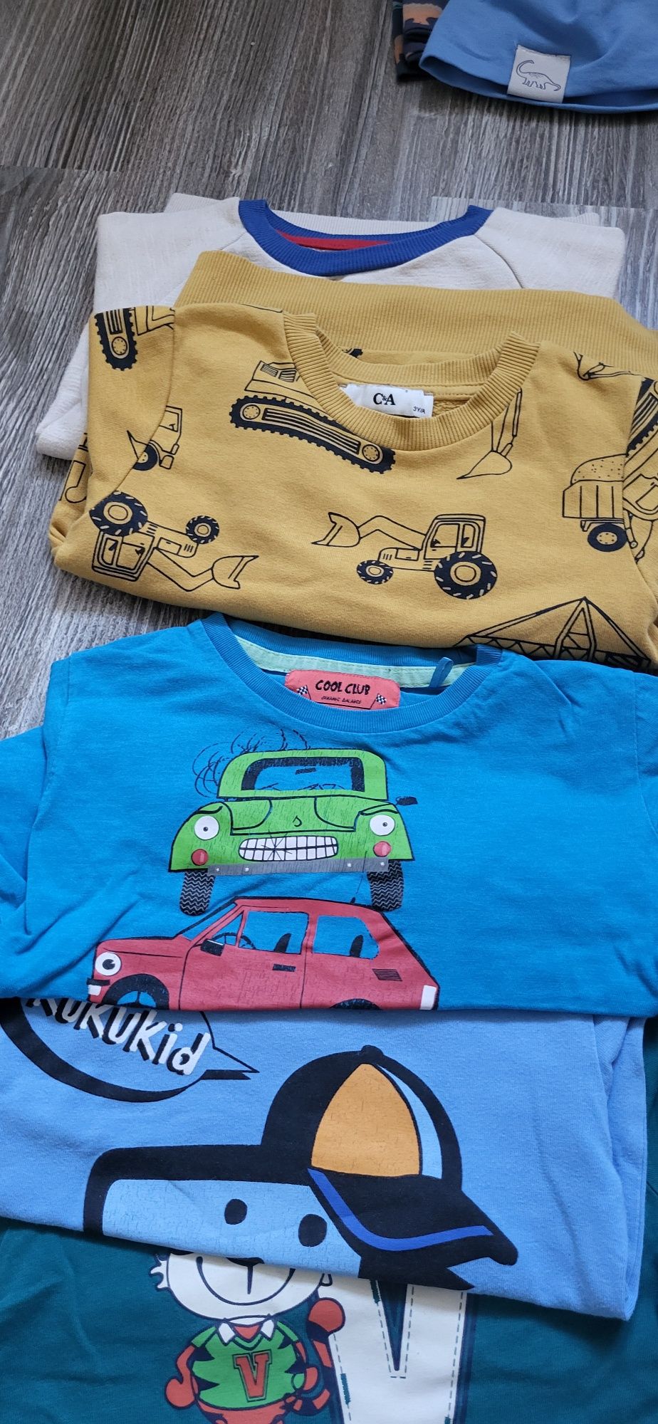 Zestaw jesienny chłopięcy 98 paka kamizelka kurtka bluzy