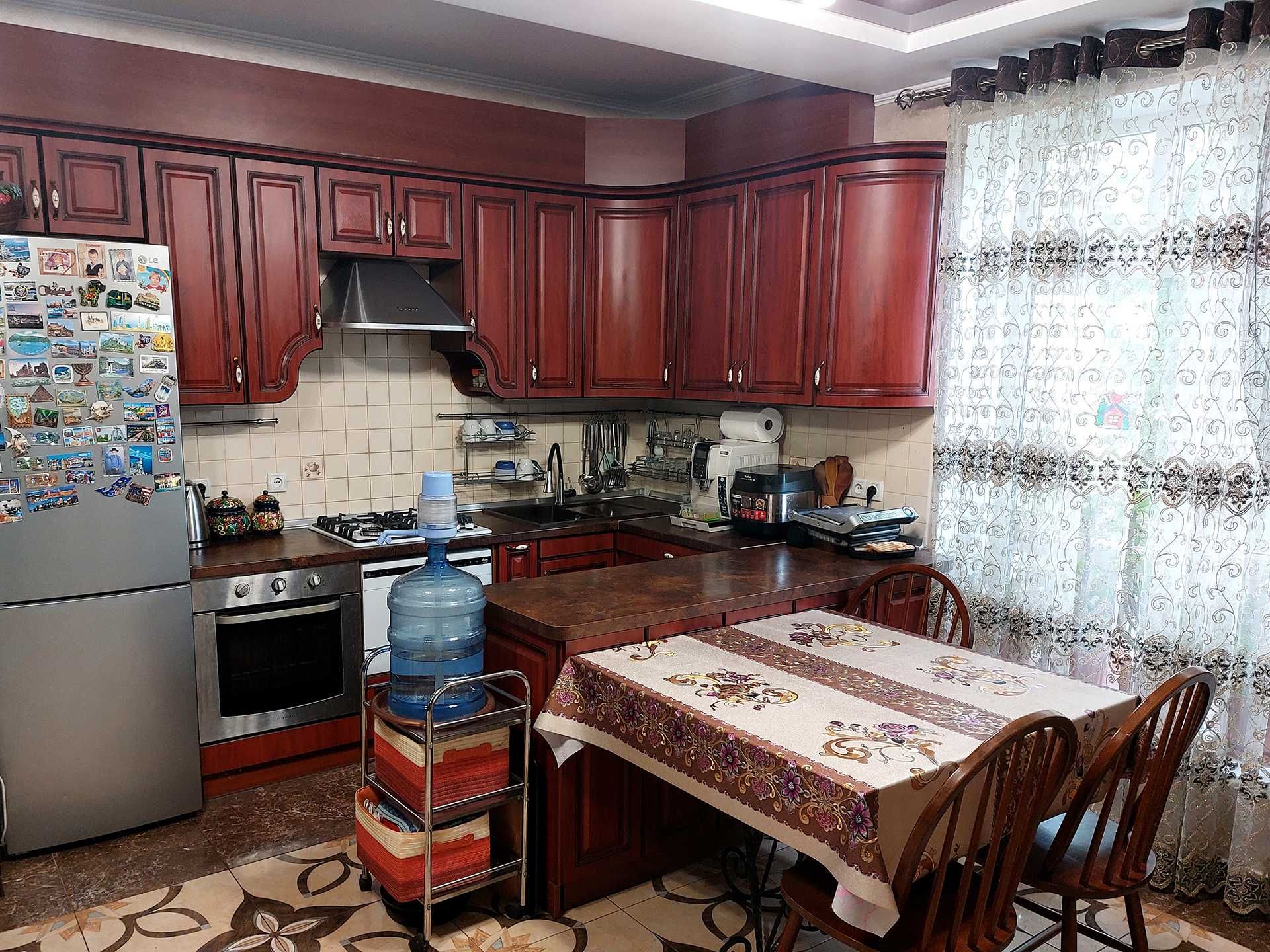 Одноповерховий будинок від власника з меблями та побутовою технікою.