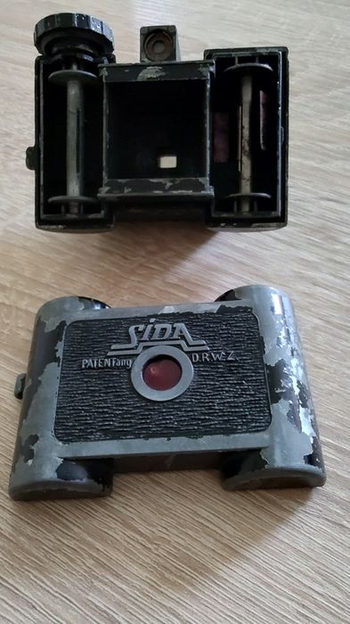 Przedwojenny miniaturowy aparat fotograficzny Sida