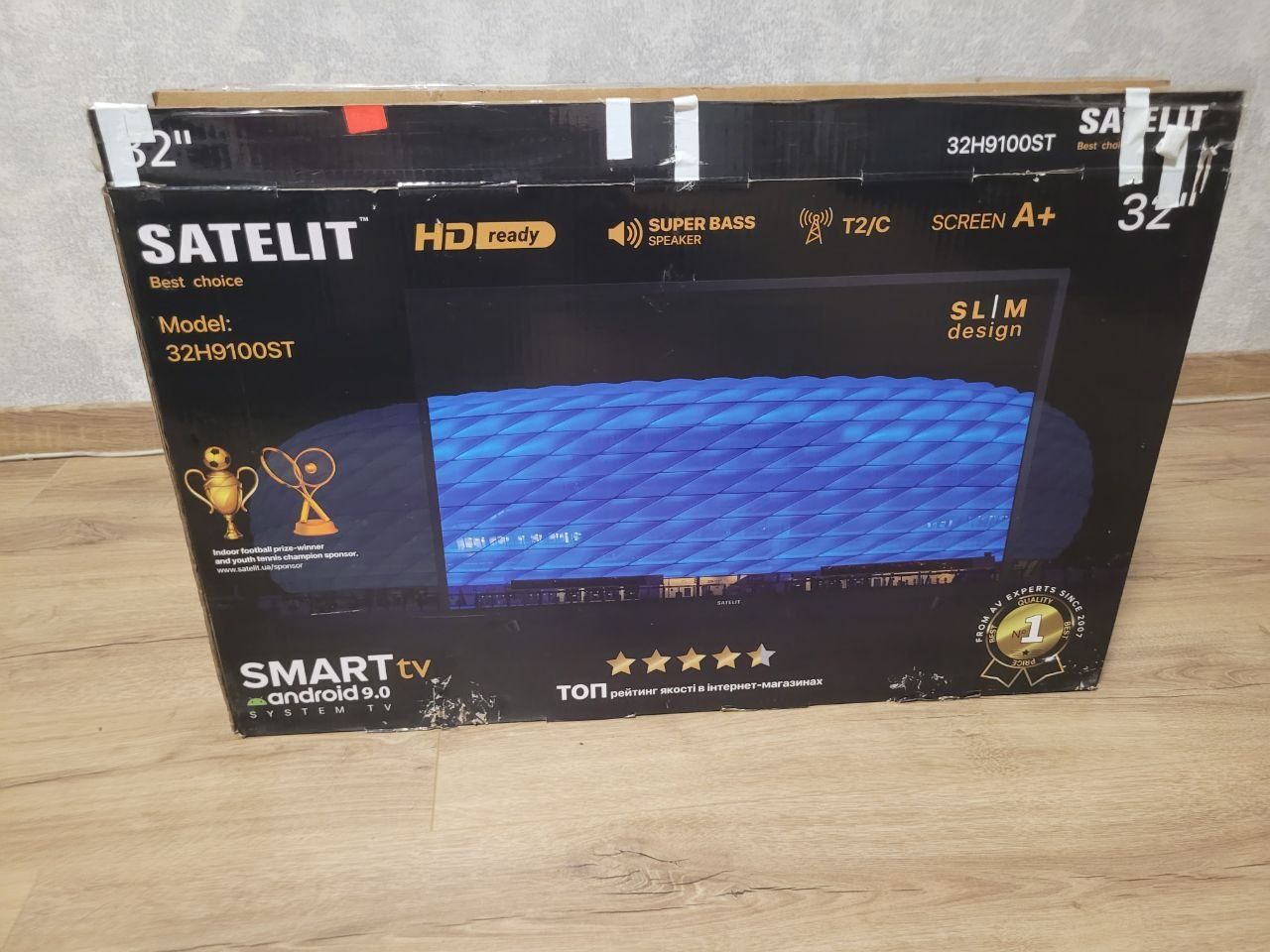 SATELIT Smart TV 32" з кронштейном