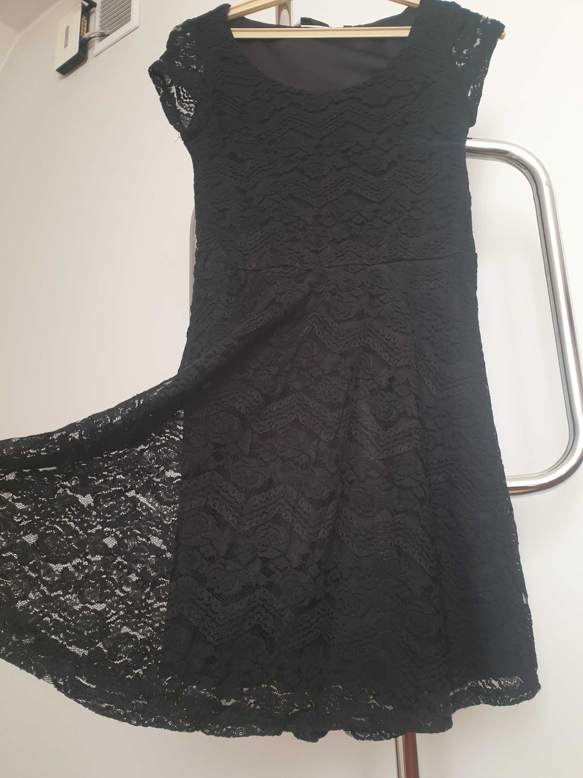 Sukienka czarna koronka S New Look