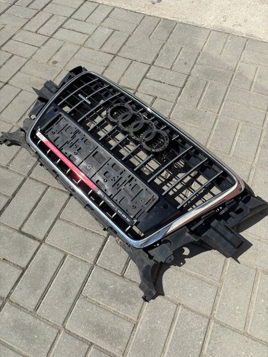 Grill Atrapa chlodnicy Audi q5 8r