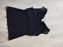 Czarna elegancka boho bluzka bluzeczka koszulka bez rękawów drewniane