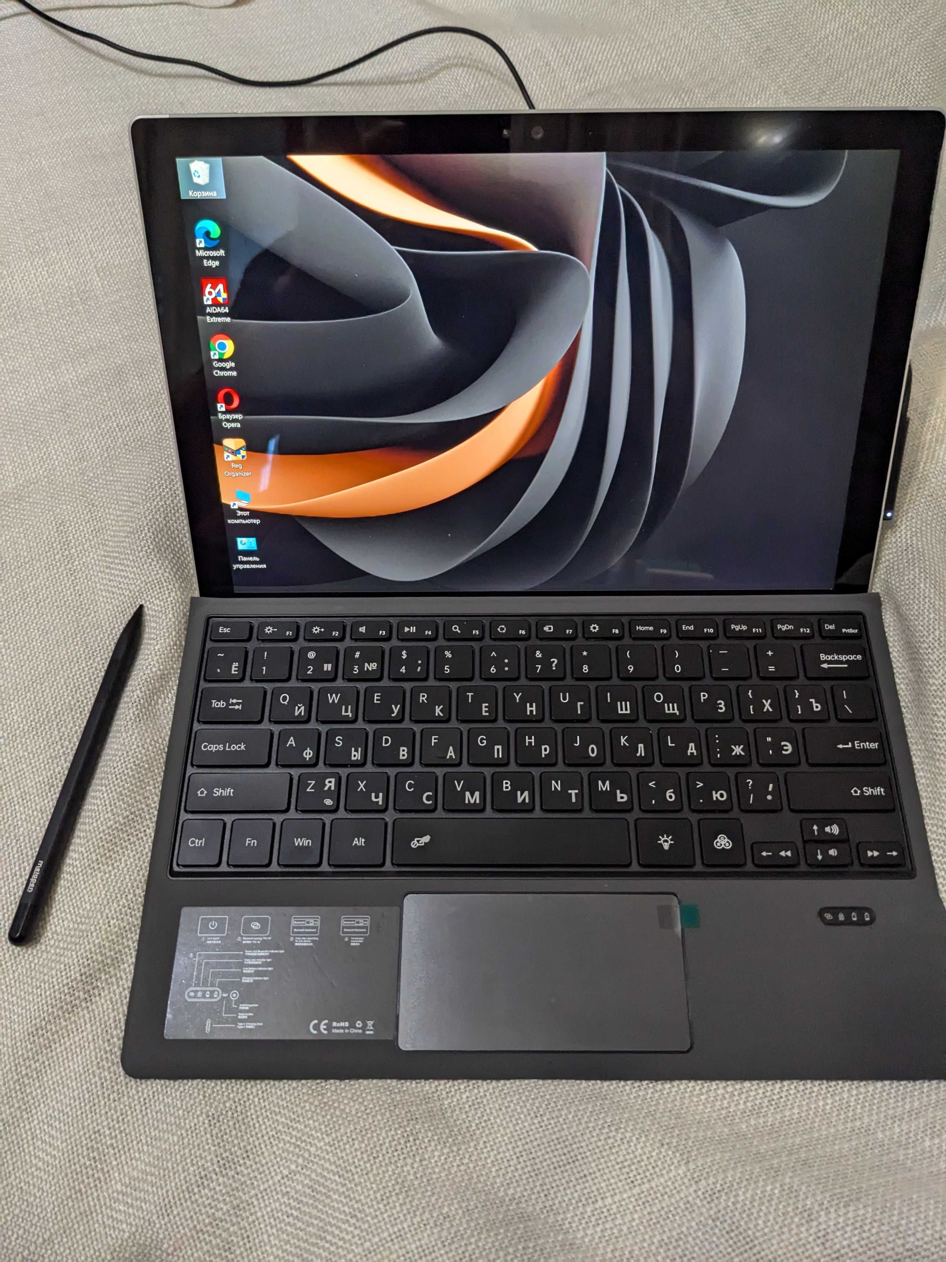 Surface PRO 4.  Intel Core i7-6650U  16/256 gb.