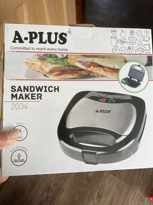 Сендвічниця A-Plus 2034