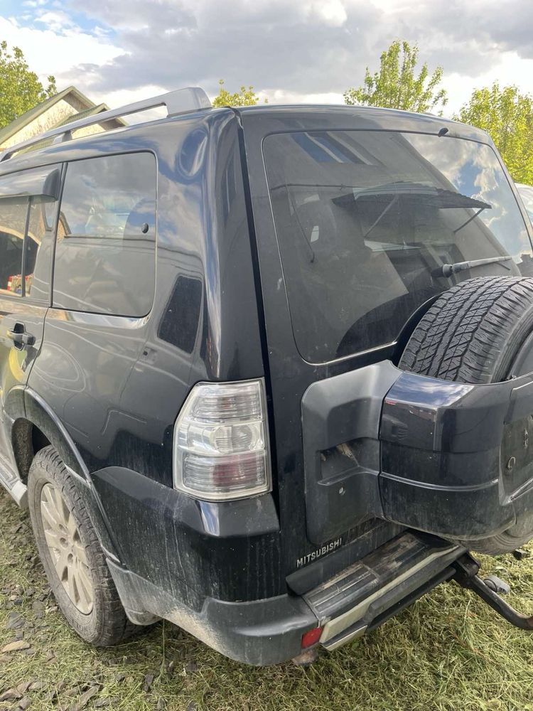 Mitsubishi Pajero Wagon