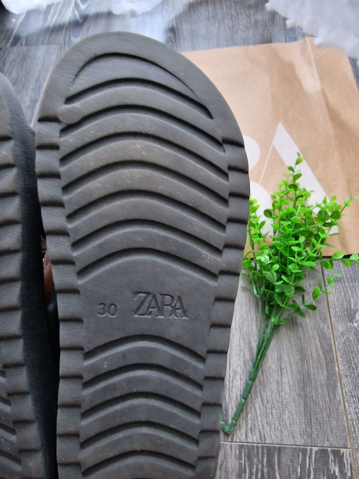 Zara klapki basenowe r. 30
