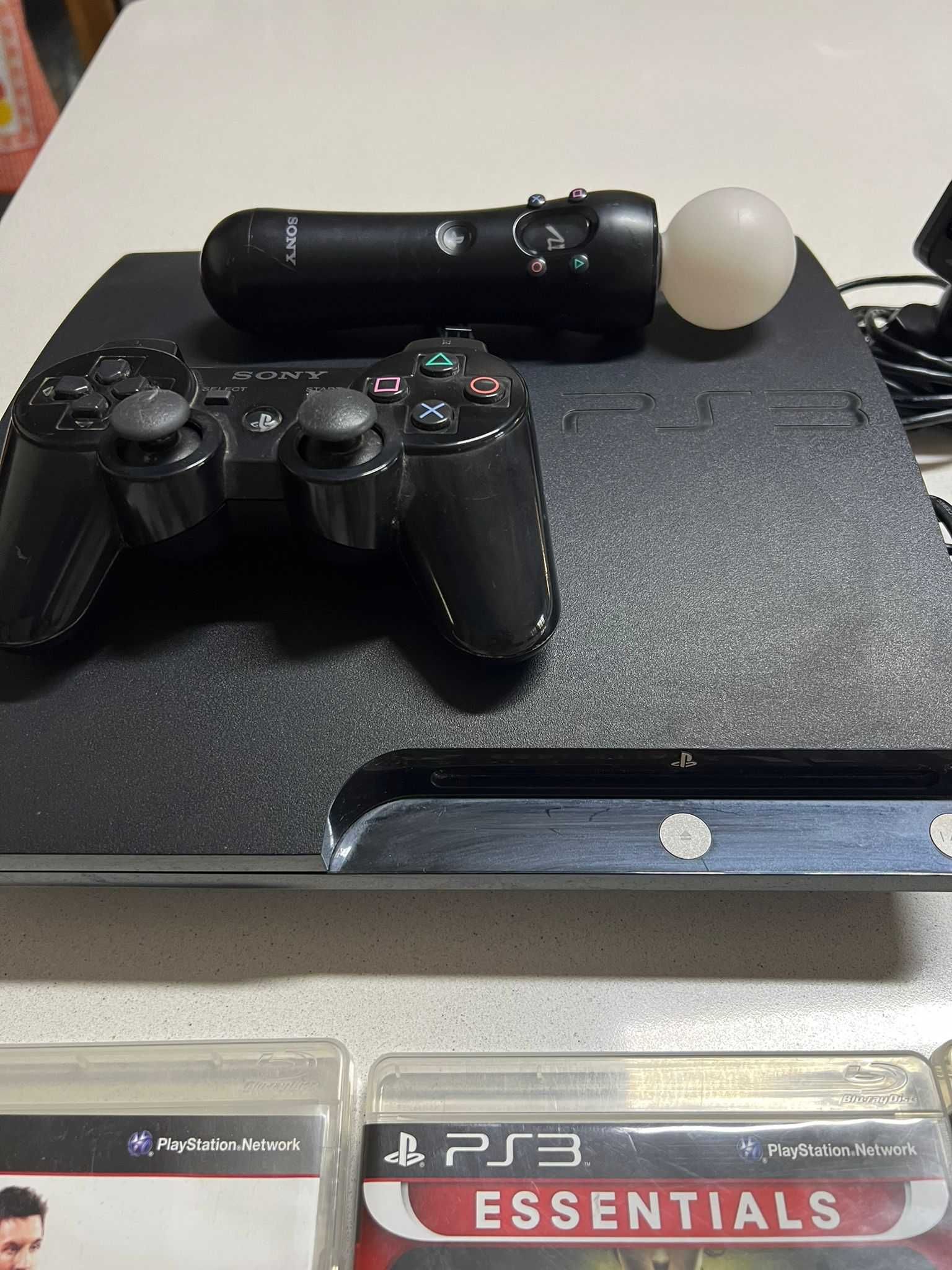 PS3 NOVA com jogos 2 comandos 1 camera