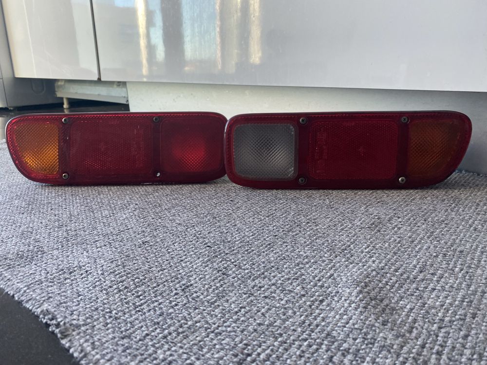 Material nissan terrano 2 Ford Maverick ( piscas, farolins )