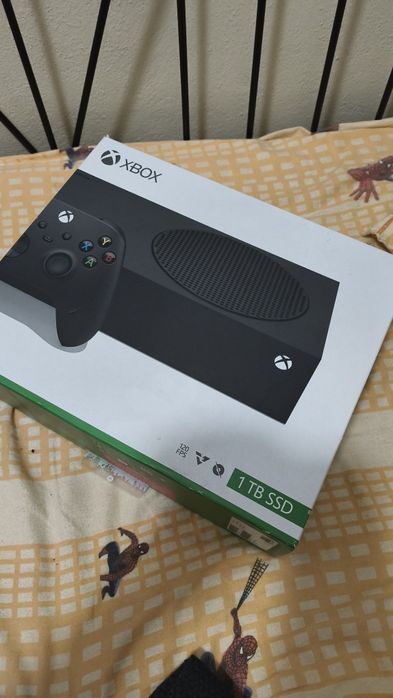 Xbox Séries S - 1 TB preto com Caixa