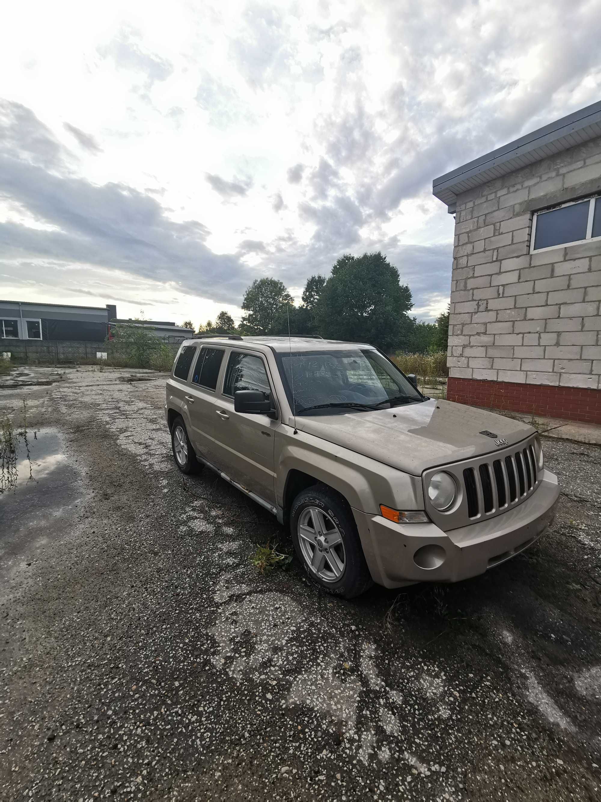 Jeep Patriot 2010 2.4 benzyna