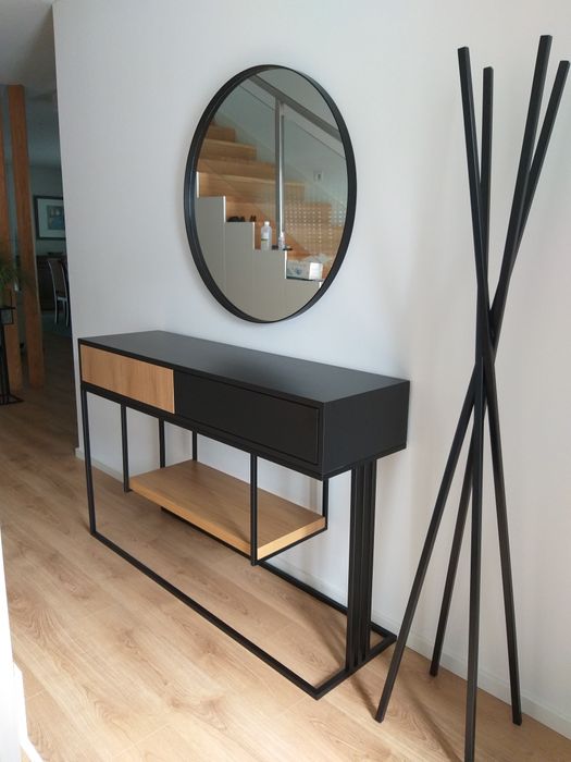 Cabides em inox, ferro e latão