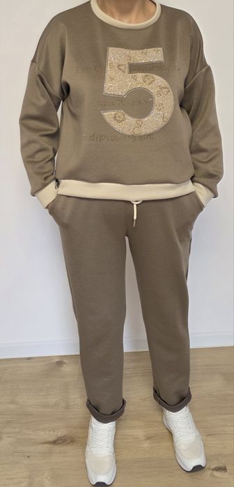 Dres dsmski hit tego roku