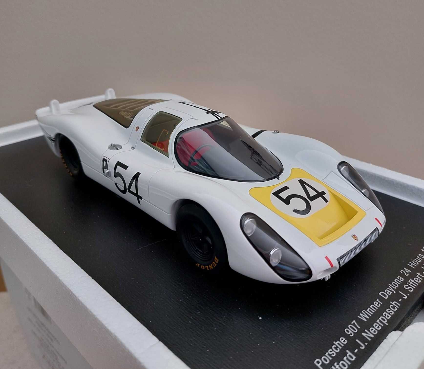 Miniatura Porsche 907 #54 Winner 24H Daytona 1968 SPARK 1:18