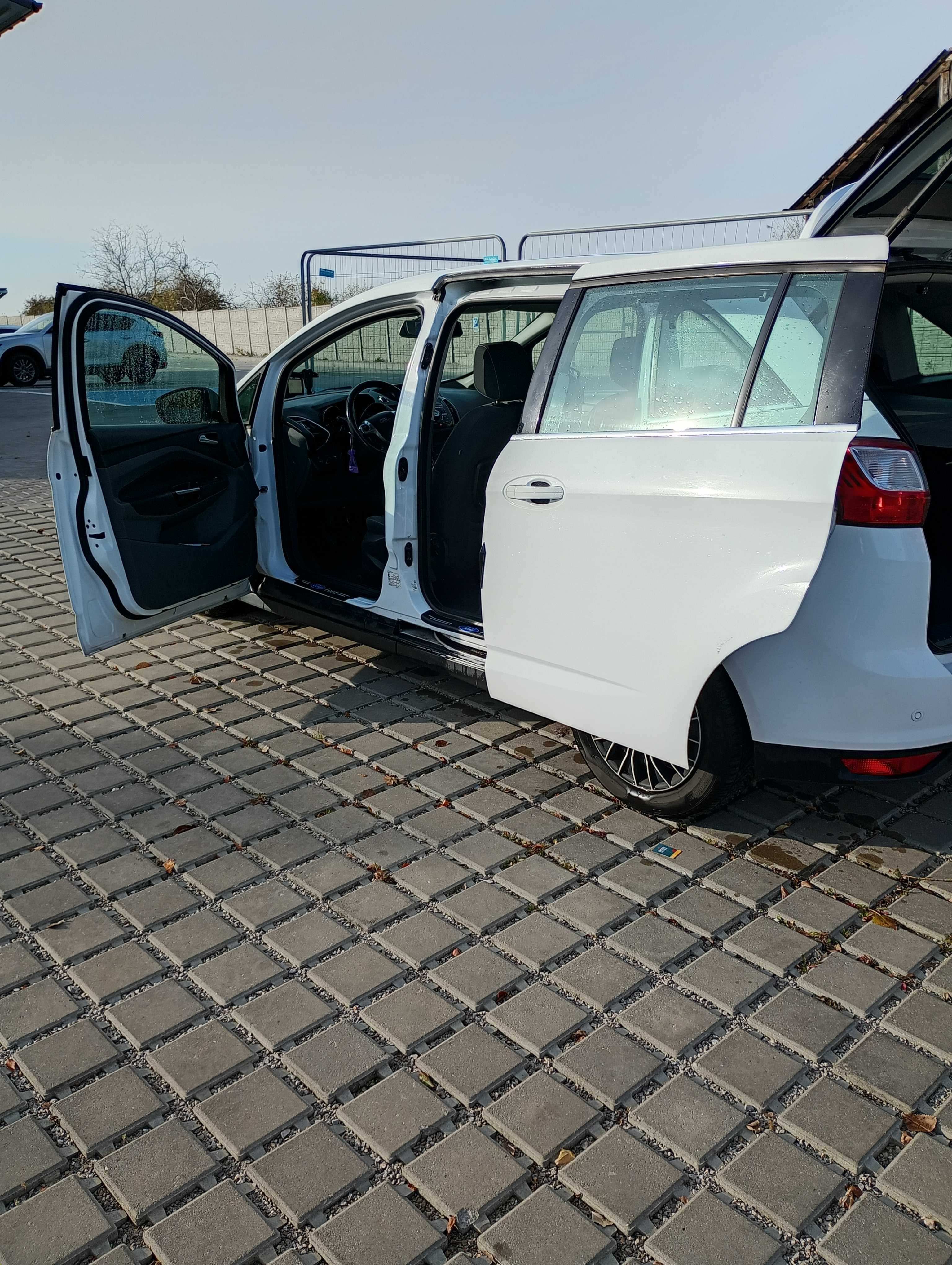 PILNIE SPRZEDAM FORDA GRAND C-MAX – bo terapia jest droższa
