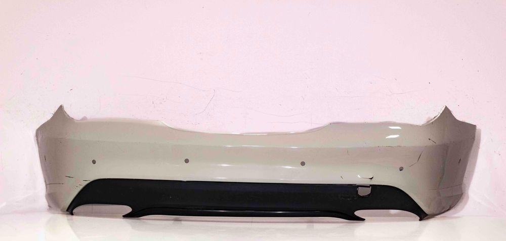 Para-choques Mercedes C (N.607-M3)