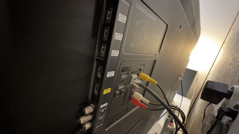 Телевізор Samsung UE55H7000AT