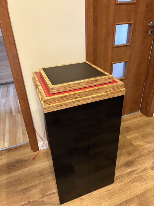 Piękna gablota kolekcjonerska