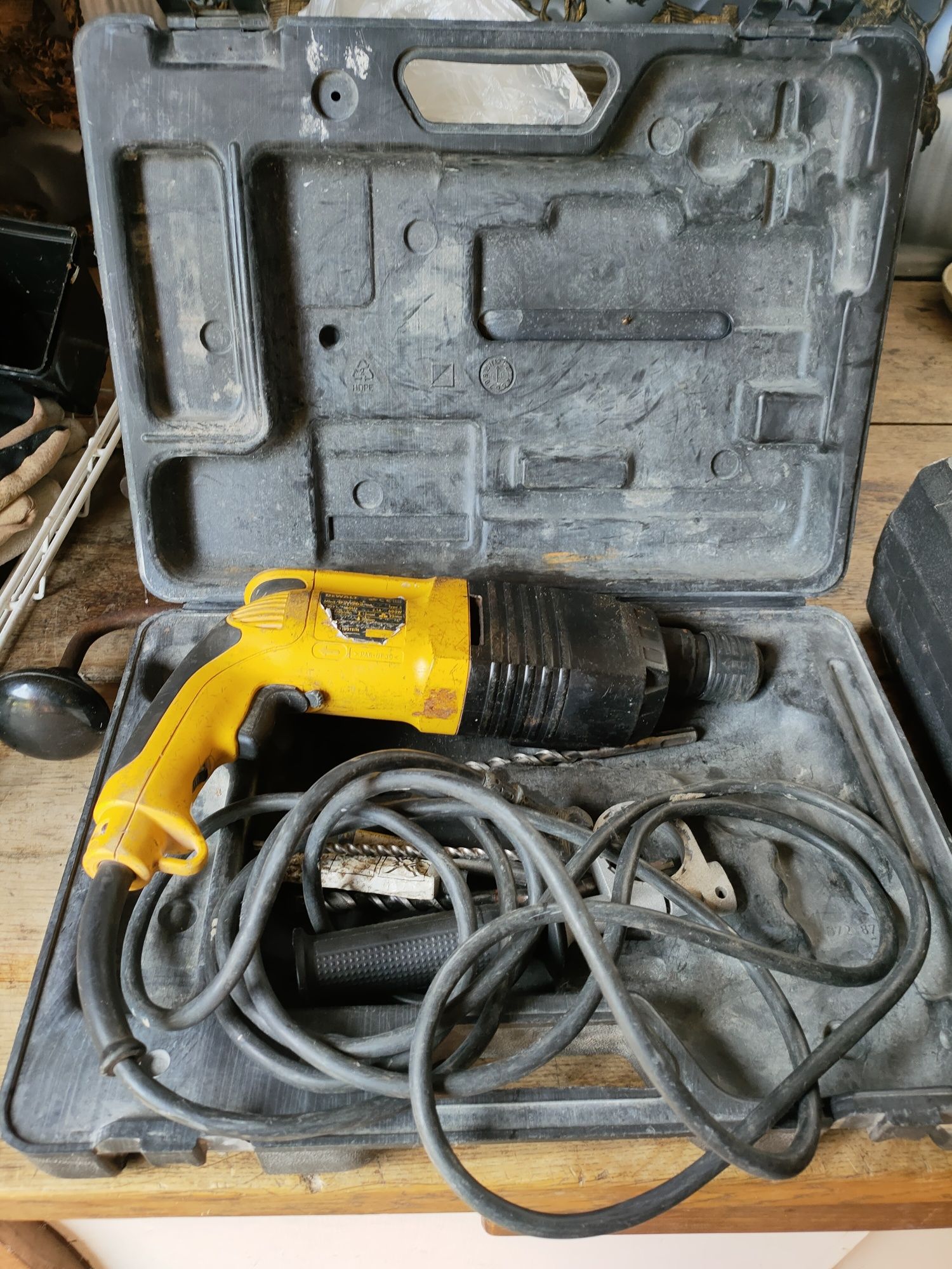 Wiertarka  DeWalt model:DW 563  SDS