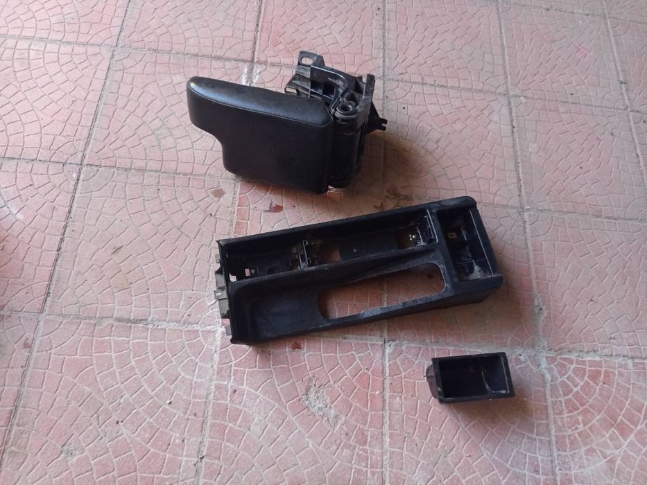 Підлокітник BMW e36