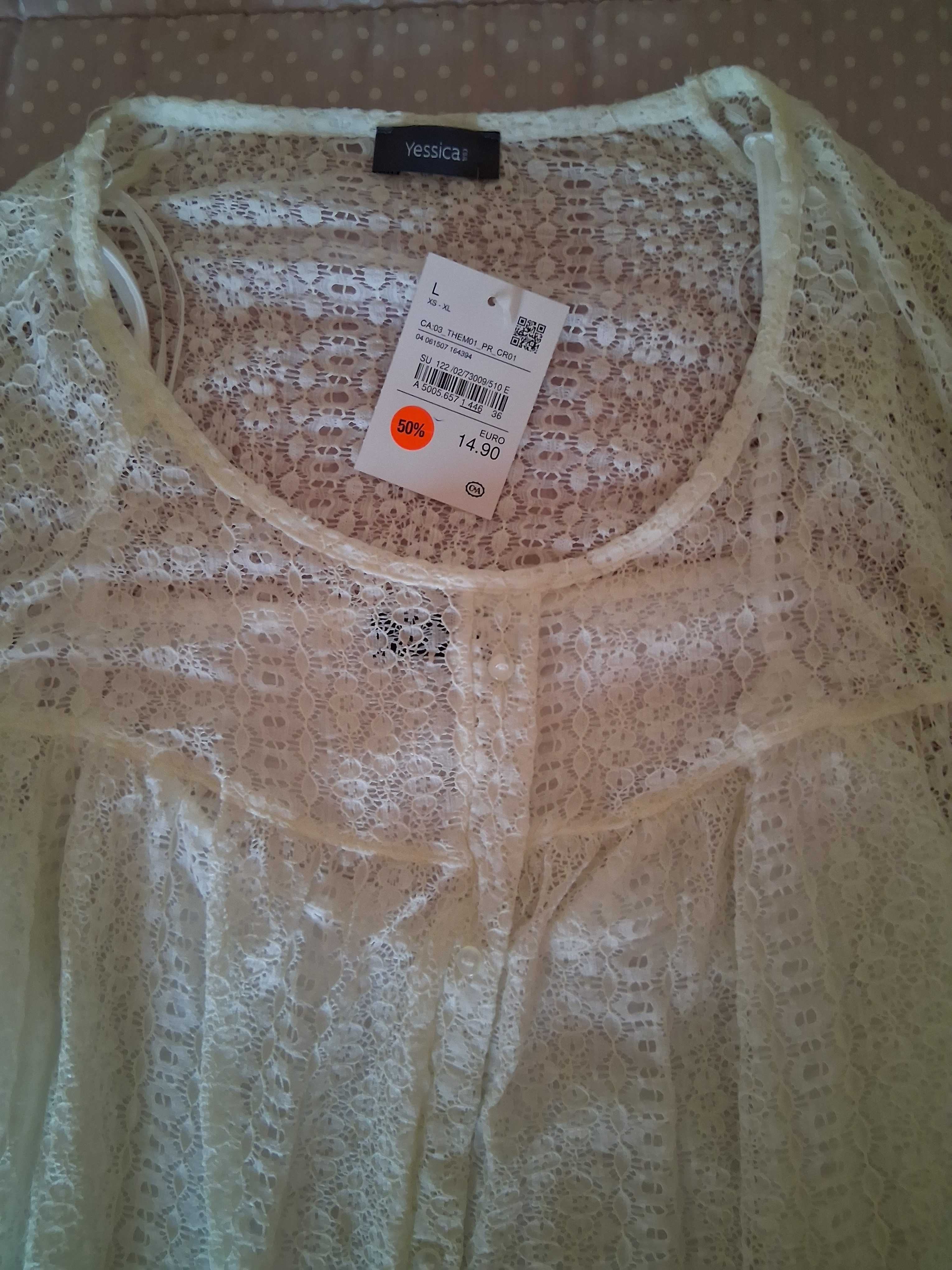 Blusa de Renda Branca Nova