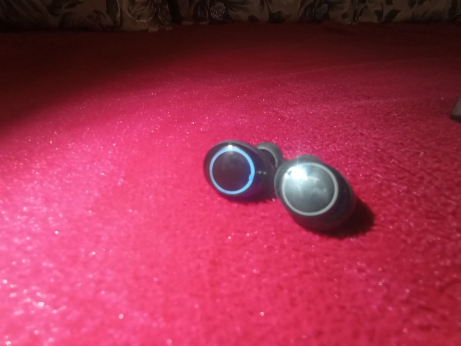 Безпроводні навушники