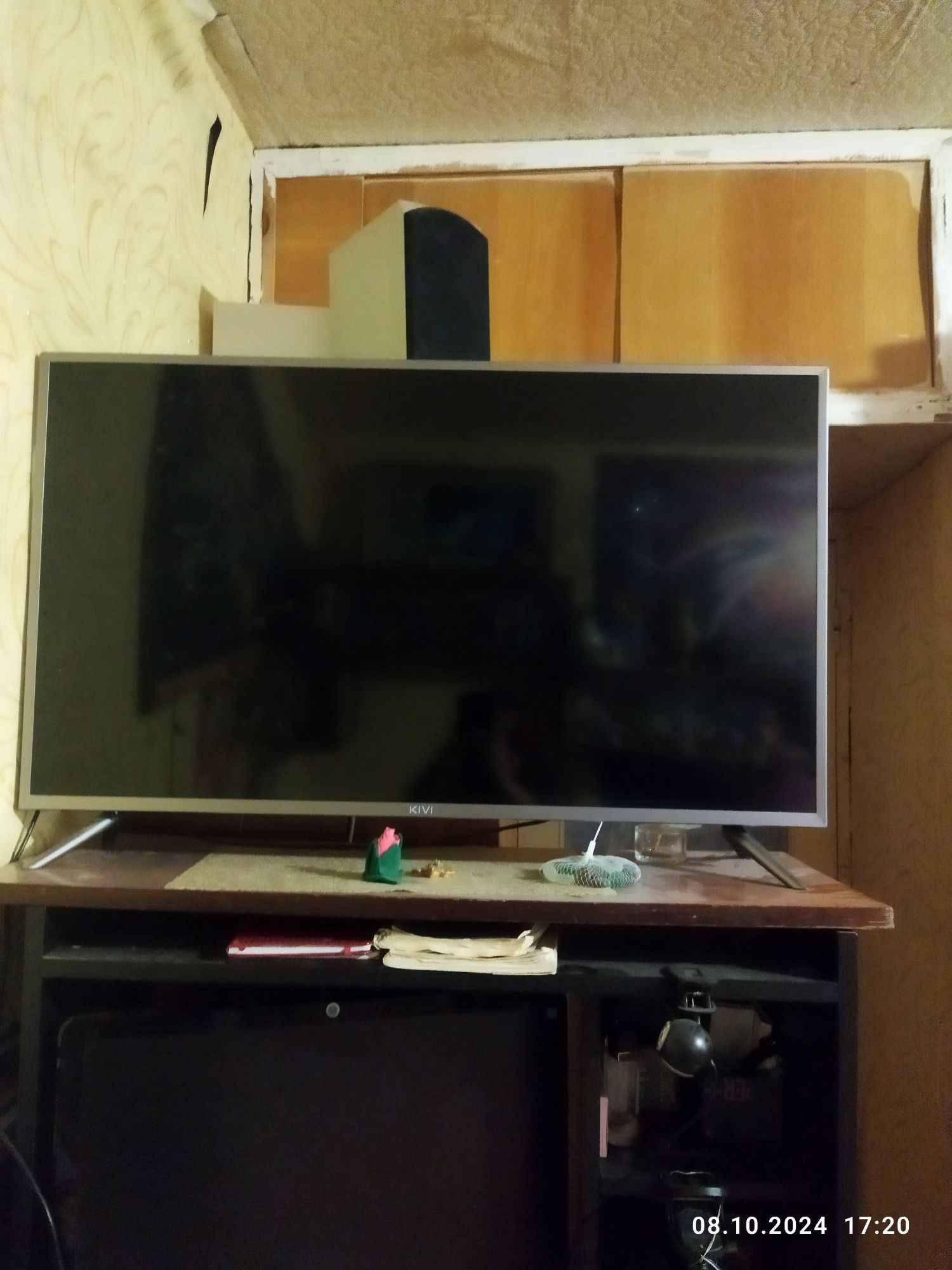 SmartTV  KIVI .102см"40" диагональ