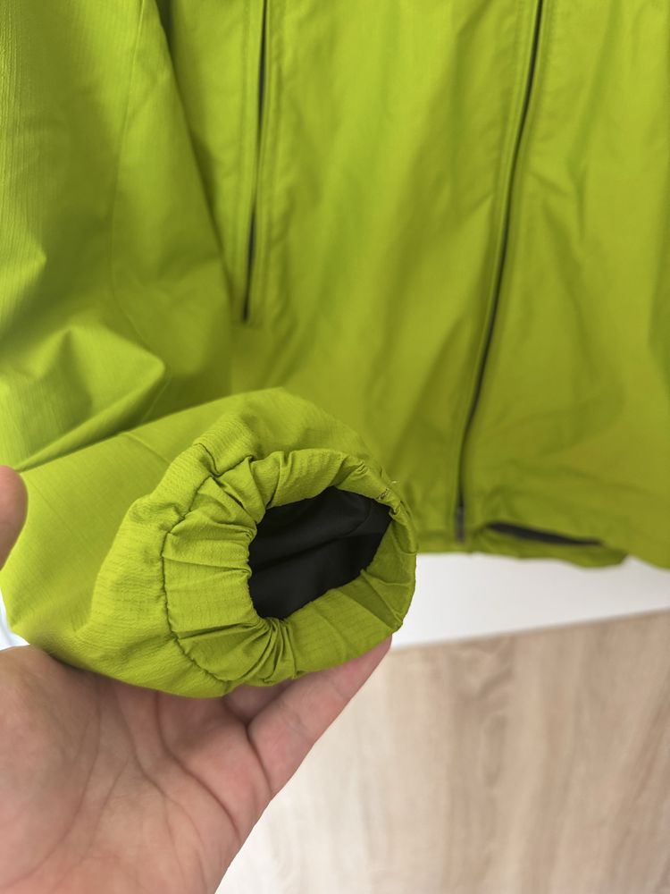 Kurtka Haglöfs M windstopper wiatrówka logowana zielona gorska hikking