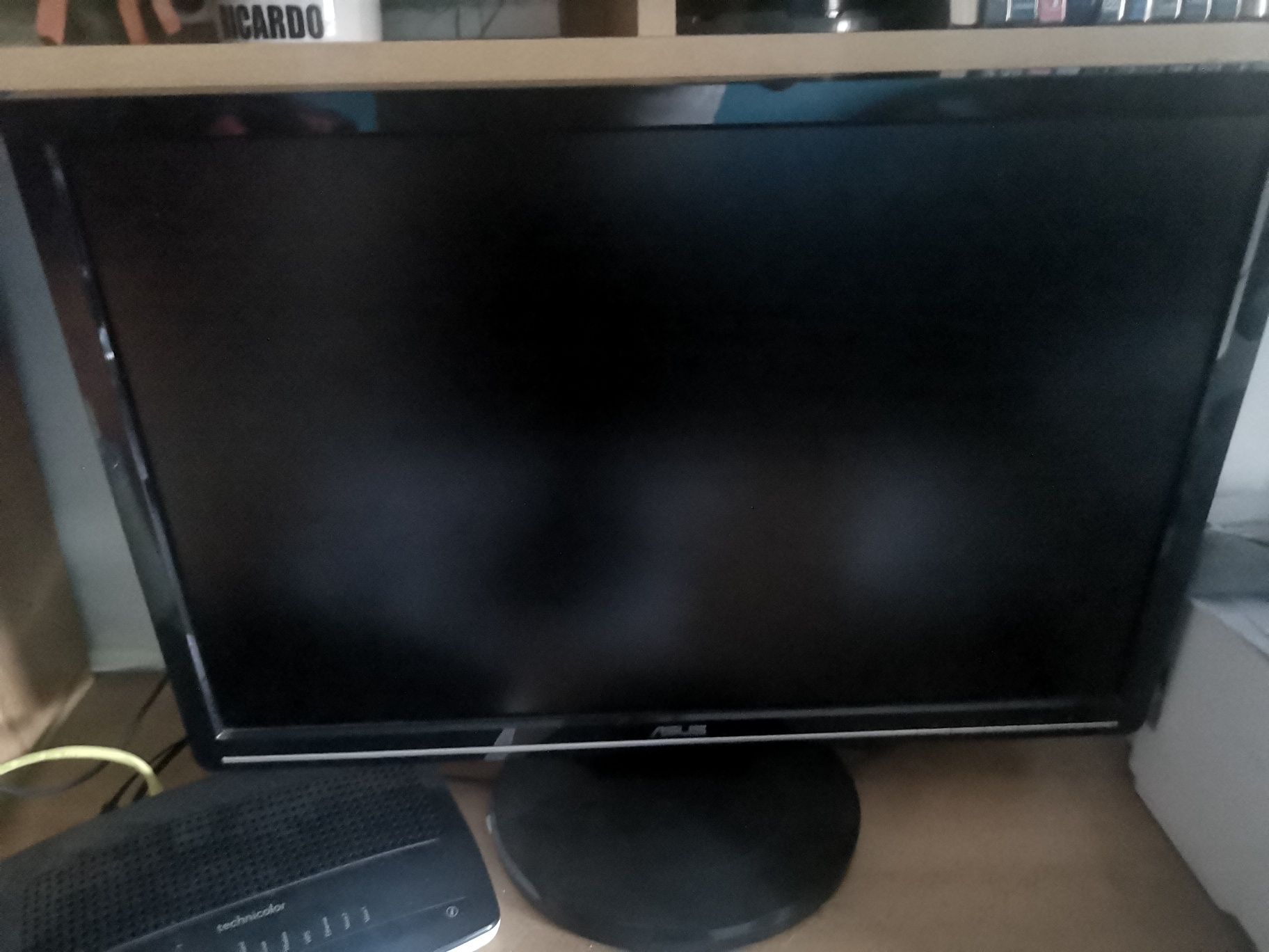 Monitor LCD ASUS VW223 - 22"