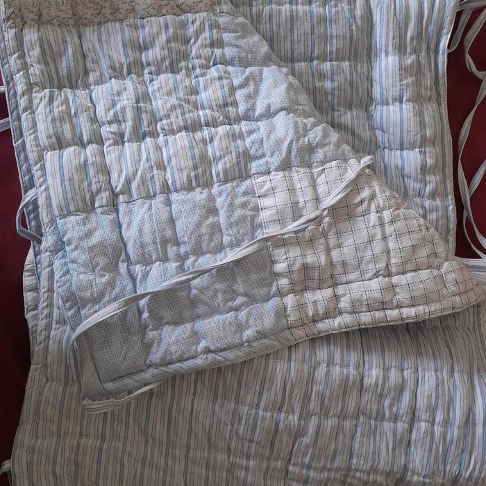 Bonito Berço + colchão + Roupa e Acessórios de Berço!!!