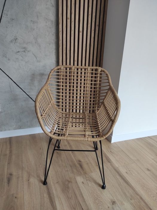 Krzesła rattan 4 sztuki