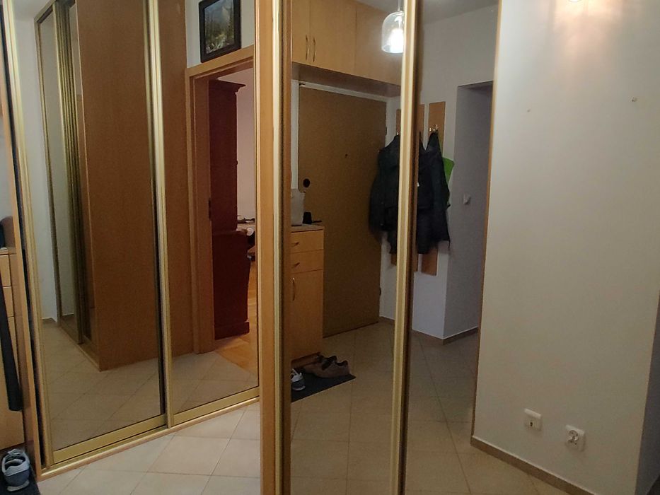 Mieszkanie 2-pok. z oddz. kuchnią, garaż i miejsce postojowe, balkon