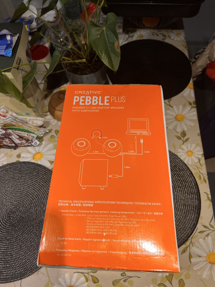 Creative Pebble Plus  Głośniki stacjonarne 2.1 USB z subwooferem