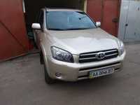 Продам Toyota RAV4 2007  • 2.4 AT (166 к.с.) 4WD