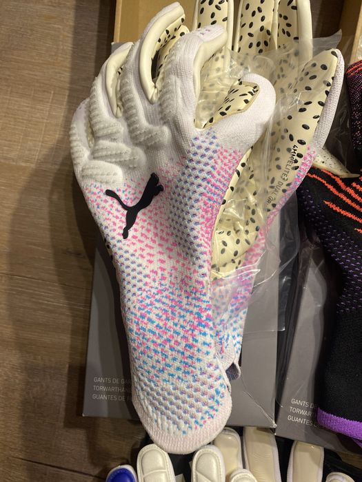 Вратарские перчатки 9,10