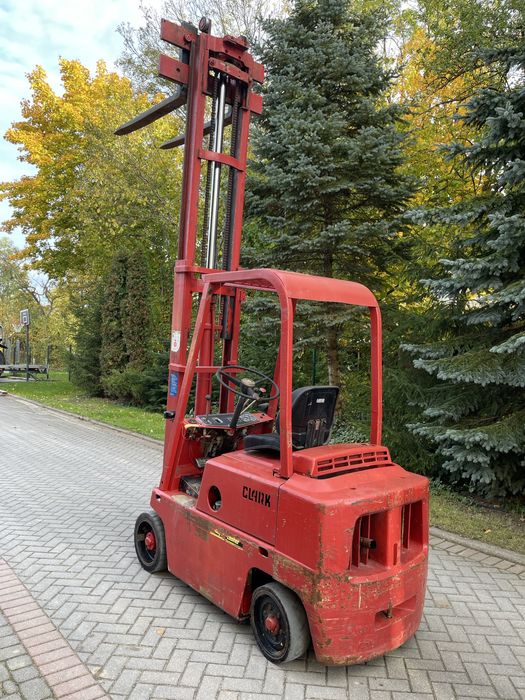 Wózek widłowy CLARK USA – 4 cylindrowy Diesel