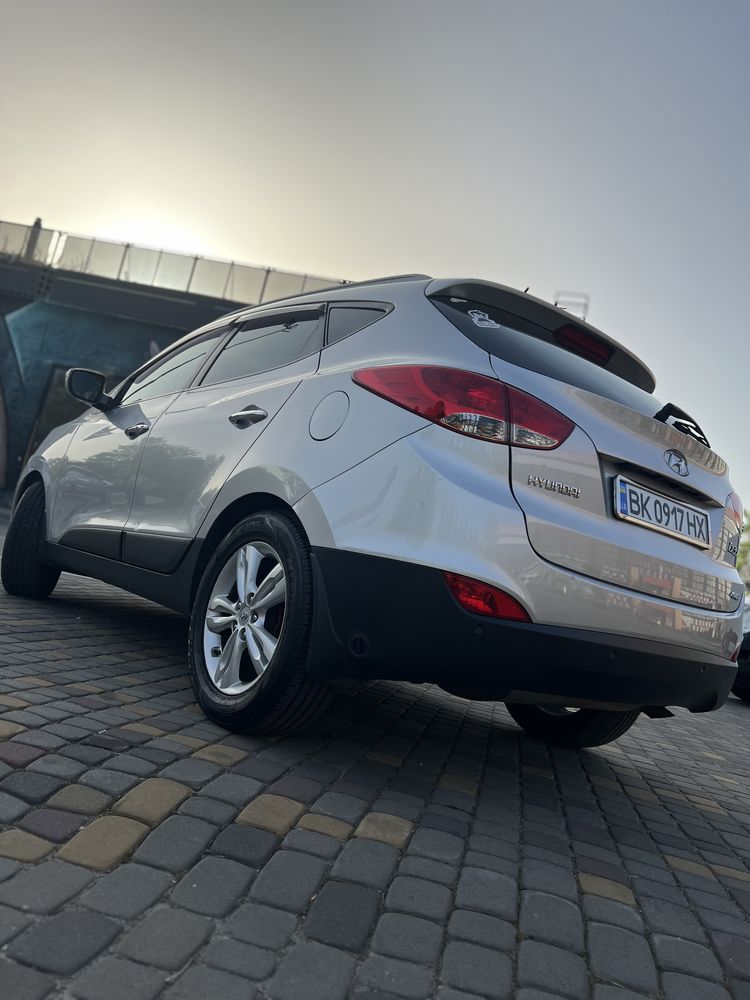 Продам власний, офіційний Hyundai IX35