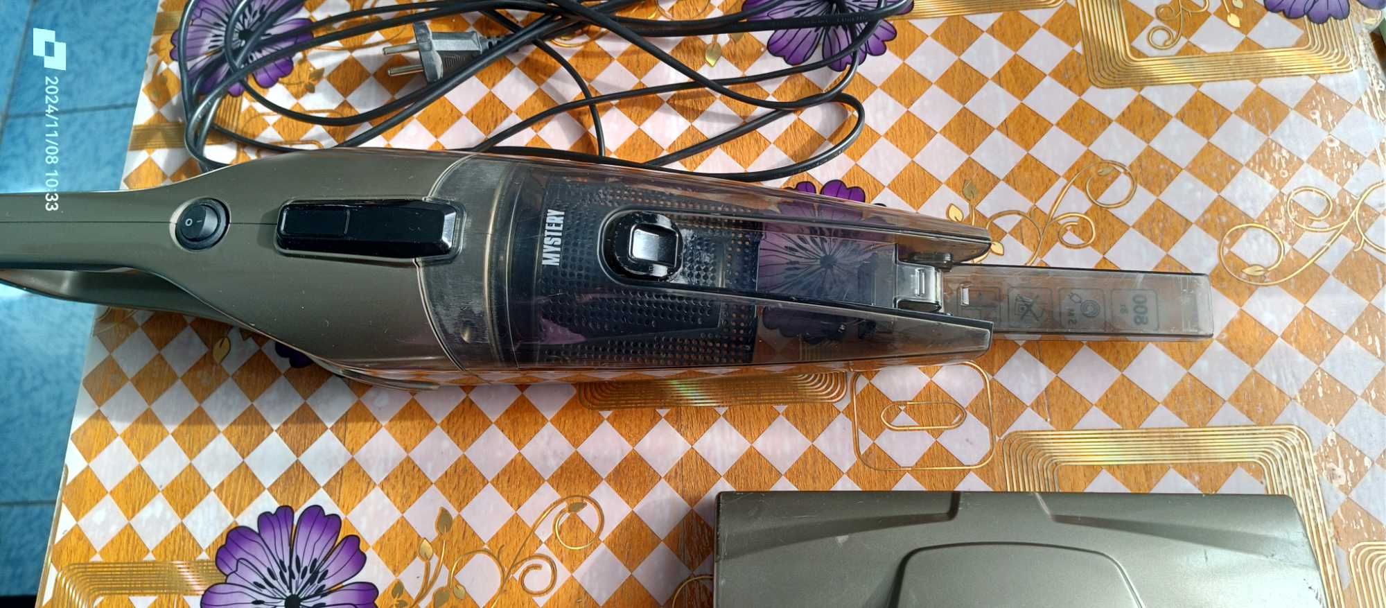 Пилосос Mystery MVC-1123