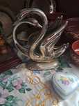 Cisne em metal decorativo