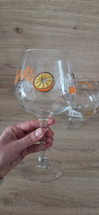 Kieliszki aperol sprite duże