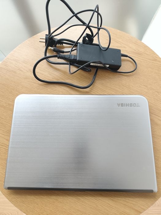 Toshiba M50D 8gb RAM e SSD 240gb novo