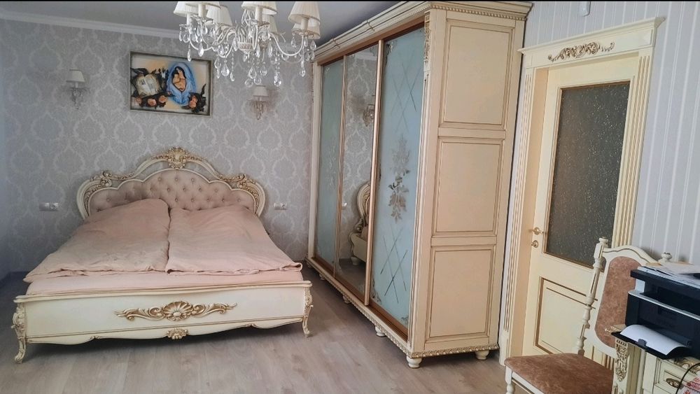 Продаж двохповерхової  квартири еліт-класу Новояворівськ