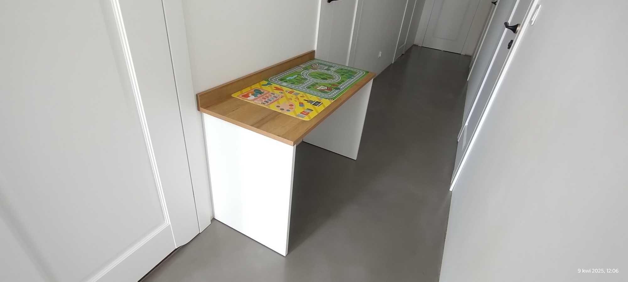 Łóżko 90X200 z biurkiem wysuwnym SINCO antresola ze schodami