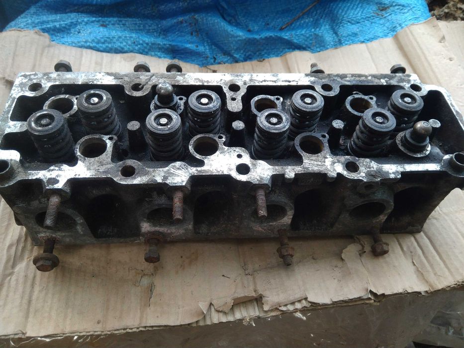 Головка блока цилиндров ГБЦ на Опель 2.4